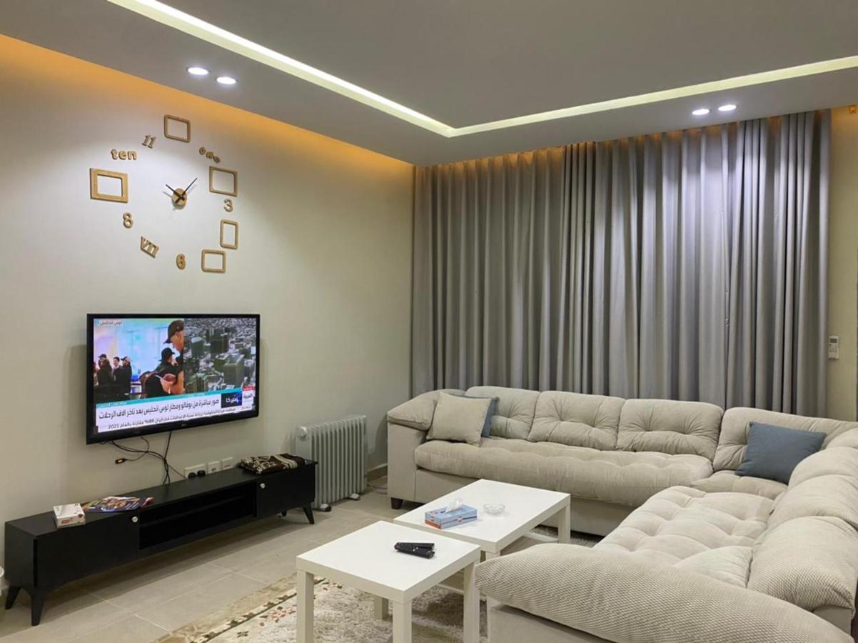 Independent Villa, 3 Floors, 5 Bedrooms, 6 Bathrooms Riad Exterior foto