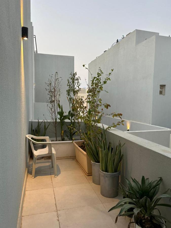 Independent Villa, 3 Floors, 5 Bedrooms, 6 Bathrooms Riad Exterior foto