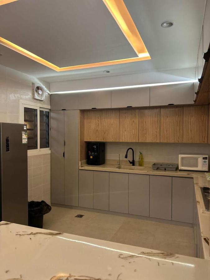 Independent Villa, 3 Floors, 5 Bedrooms, 6 Bathrooms Riad Exterior foto